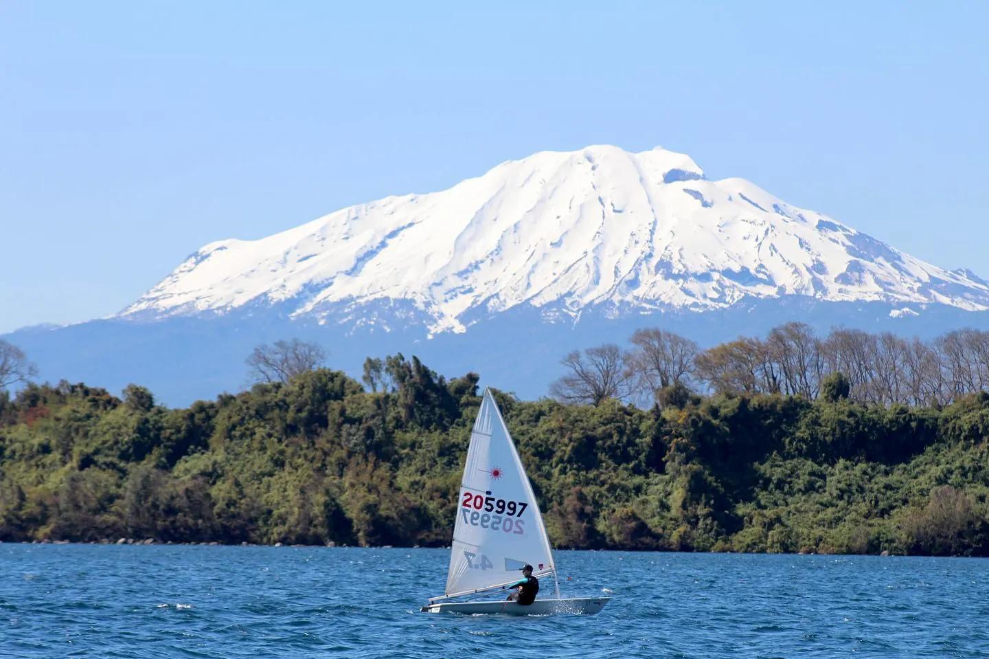 instructor Dinghy Sailing 